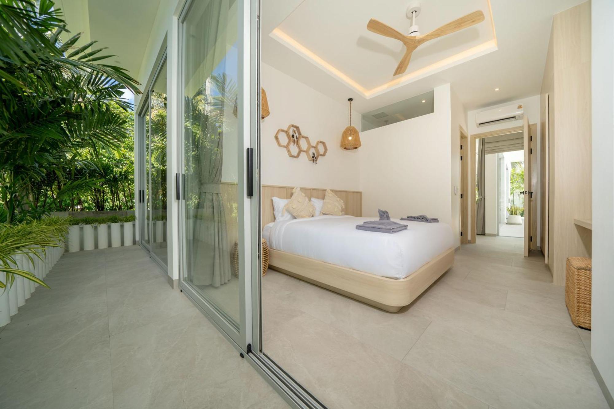 Tropical Brand New 4br Pool Mina, Just 5 Min Drive From Naiharn Vila *